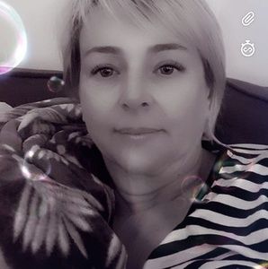 Meet your Posher, Ana